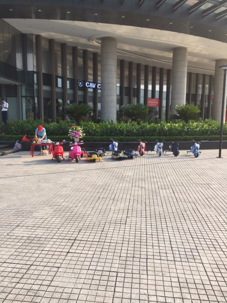 vincom plaza hà tĩnh cho thuê xe xuồng bay 360 độ